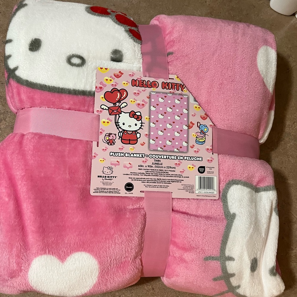 Hello Kitty Plush Blanket Twin